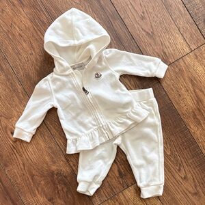 Moncler Cream Fleece Baby Sweatsuit 6-9 Months